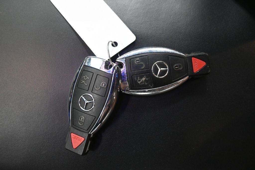 Mercedes-Benz S-Class S550 2015