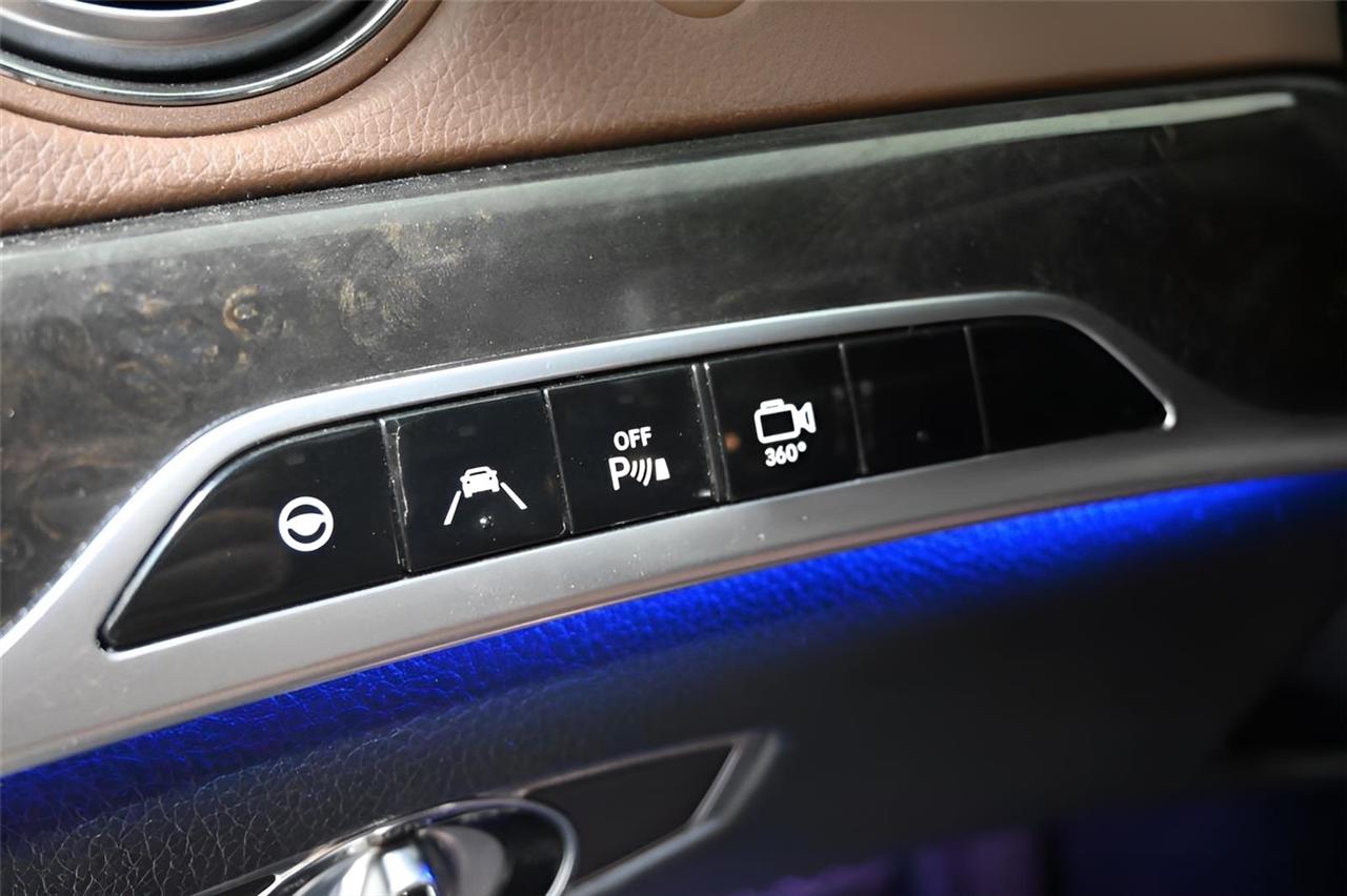 Mercedes-Benz S-Class  2015