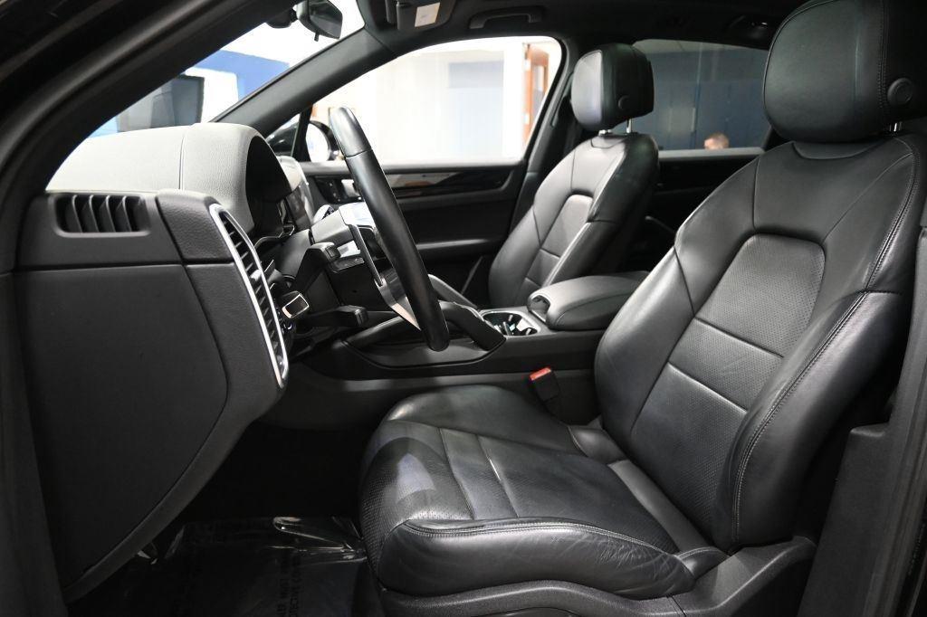 Porsche Cayenne  2019