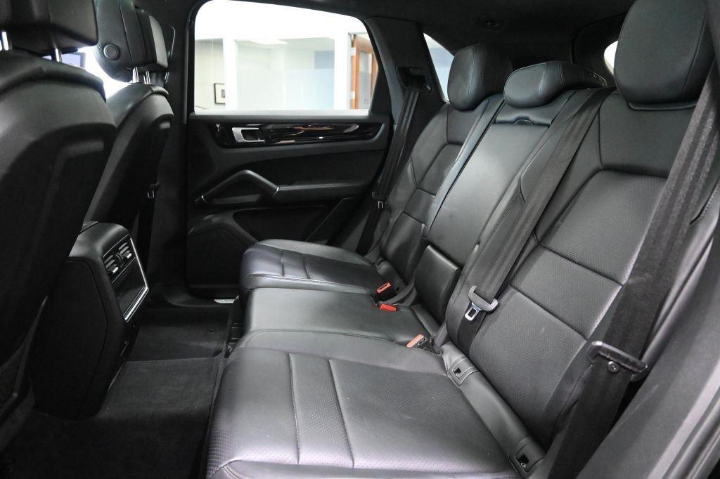 Porsche Cayenne  2019