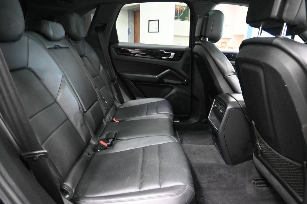 Porsche Cayenne  2019