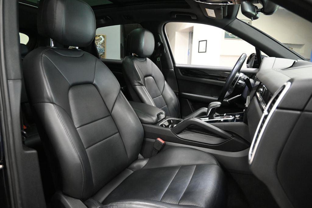 Porsche Cayenne  2019