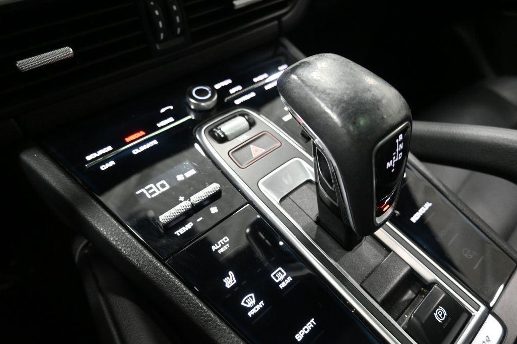 Porsche Cayenne  2019