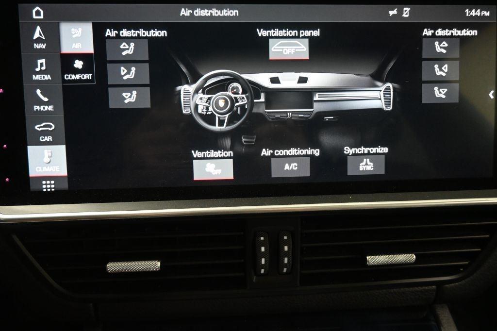 Porsche Cayenne  2019