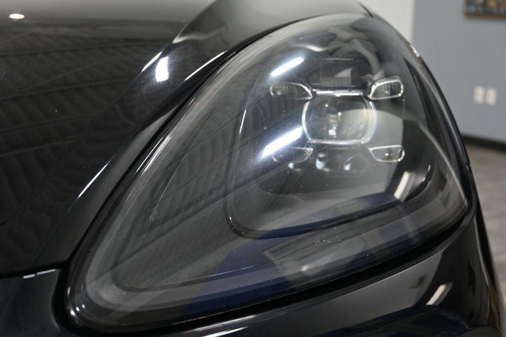 Porsche Cayenne  2019