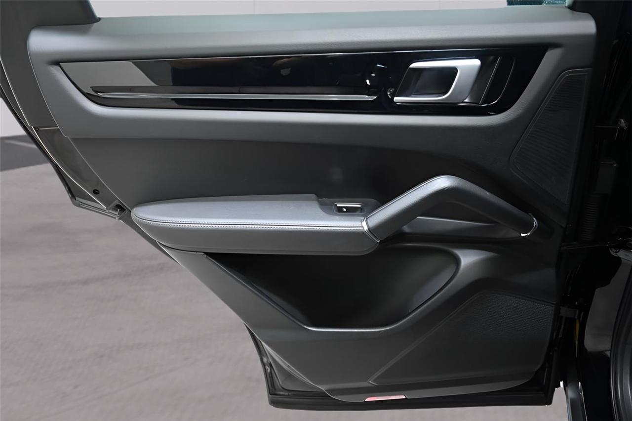 Porsche Cayenne  2019