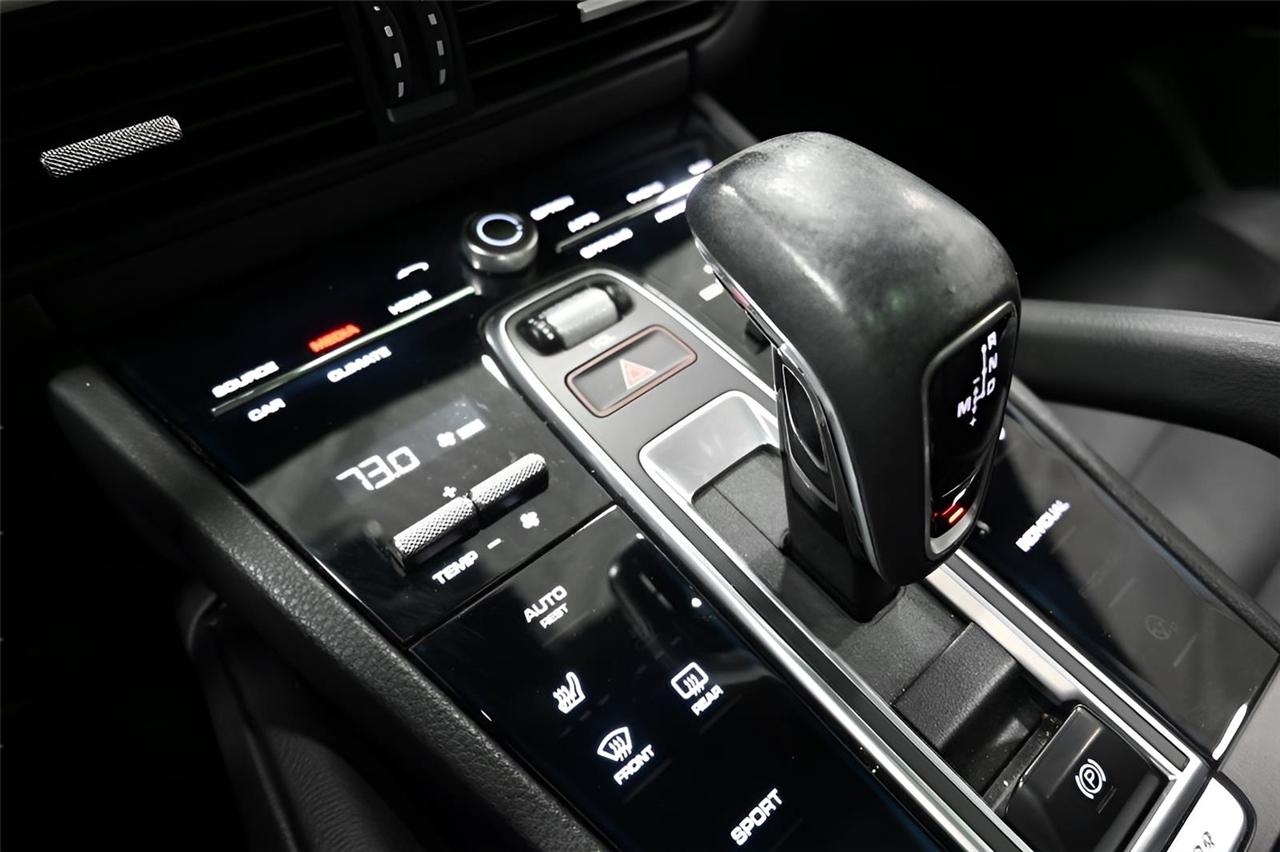 Porsche Cayenne  2019