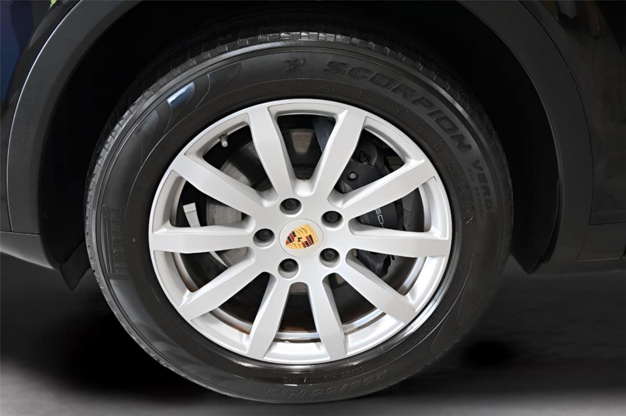 Porsche Cayenne  2019