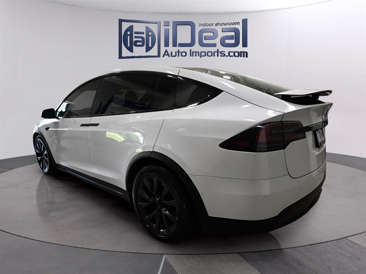 Tesla Model X  2022