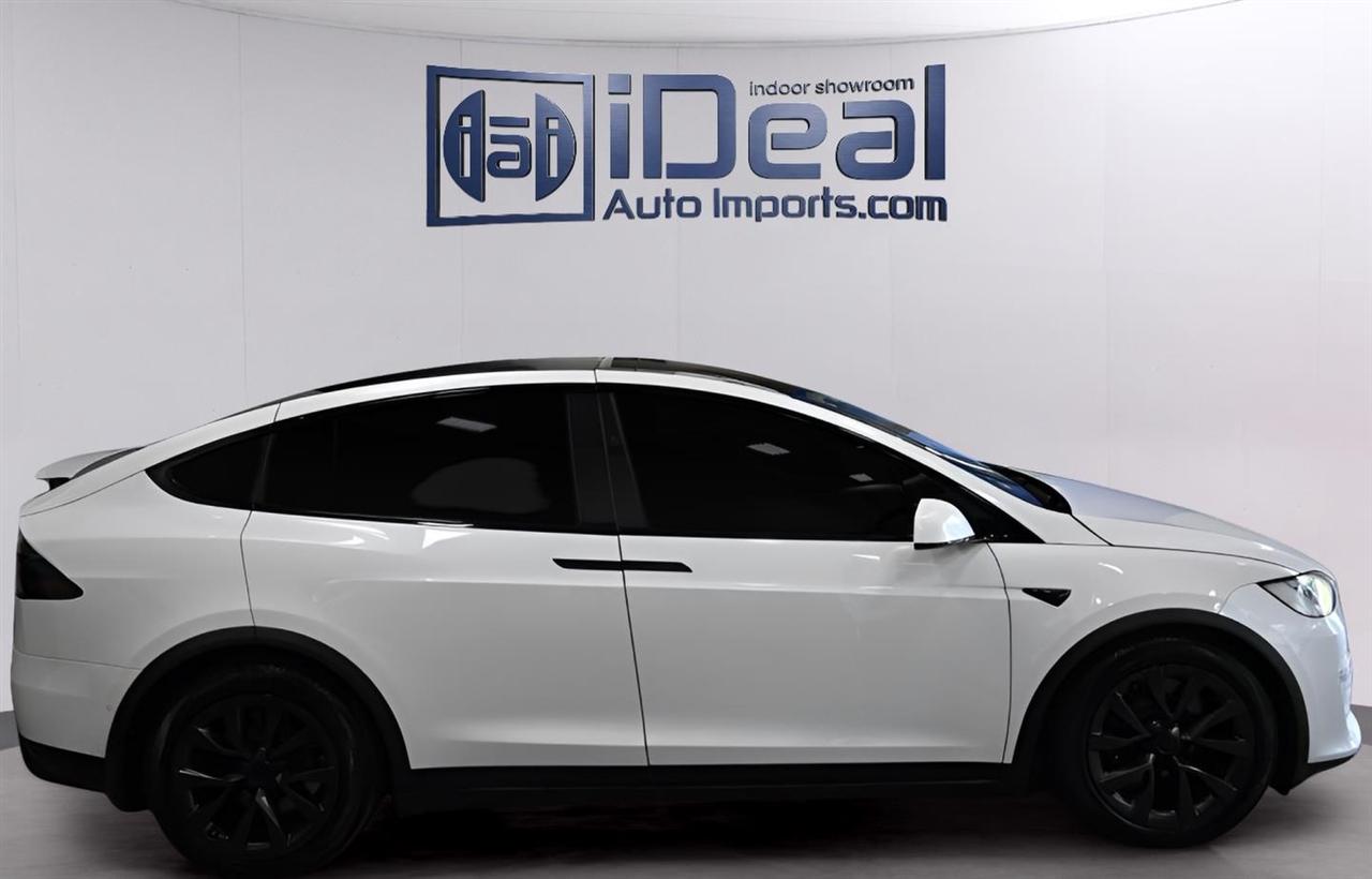 Tesla Model X  2022