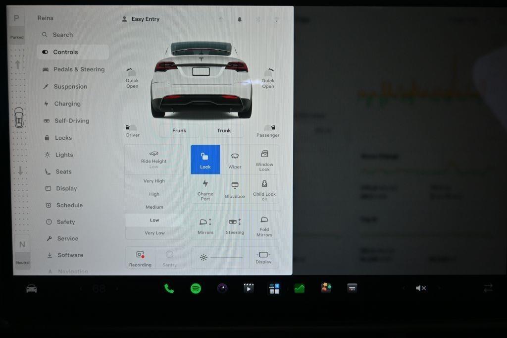 Tesla Model X  2022