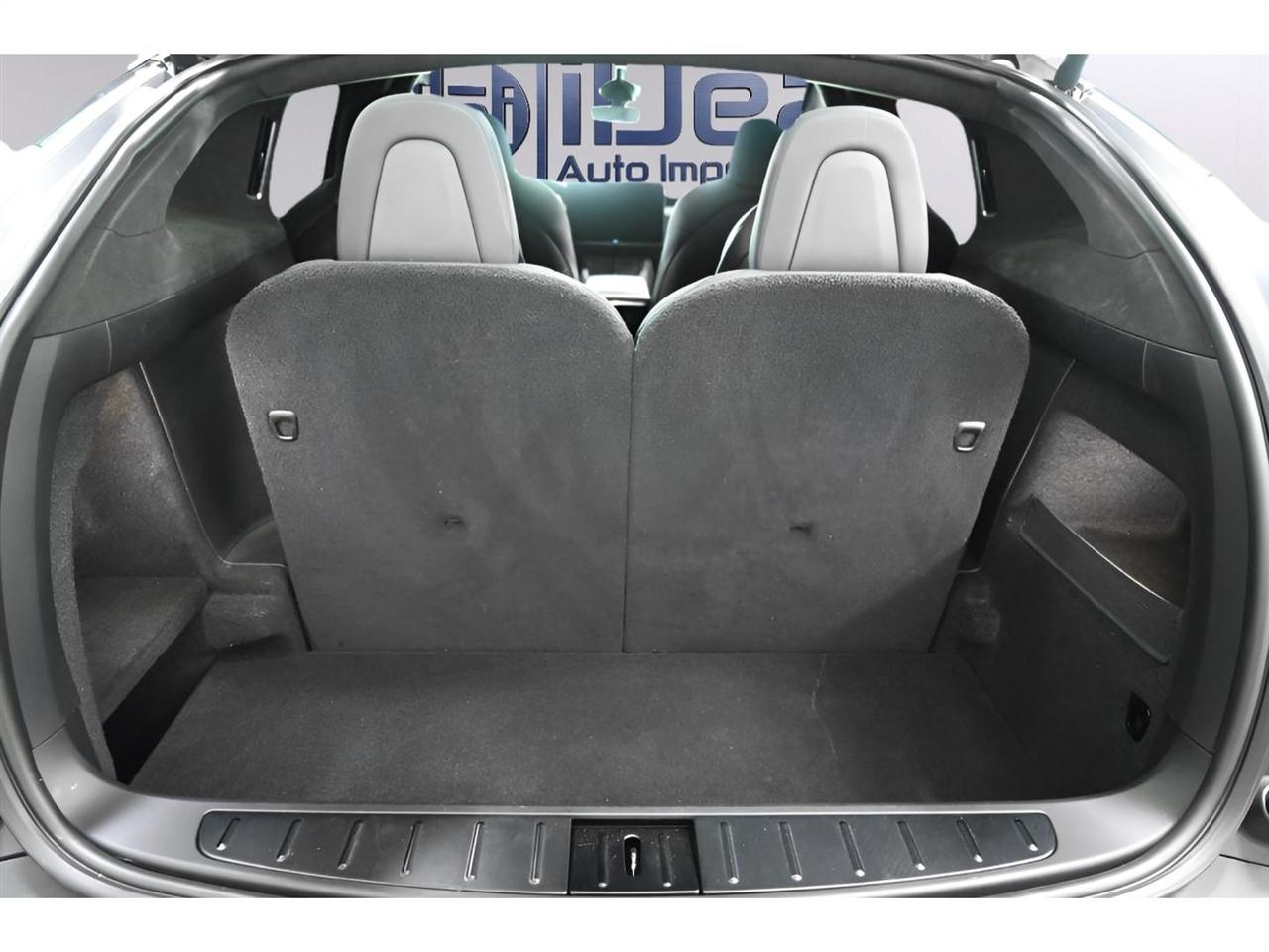 Tesla Model X  2022