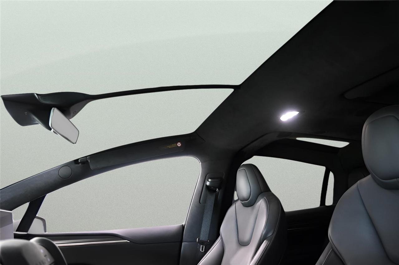 Tesla Model X  2022
