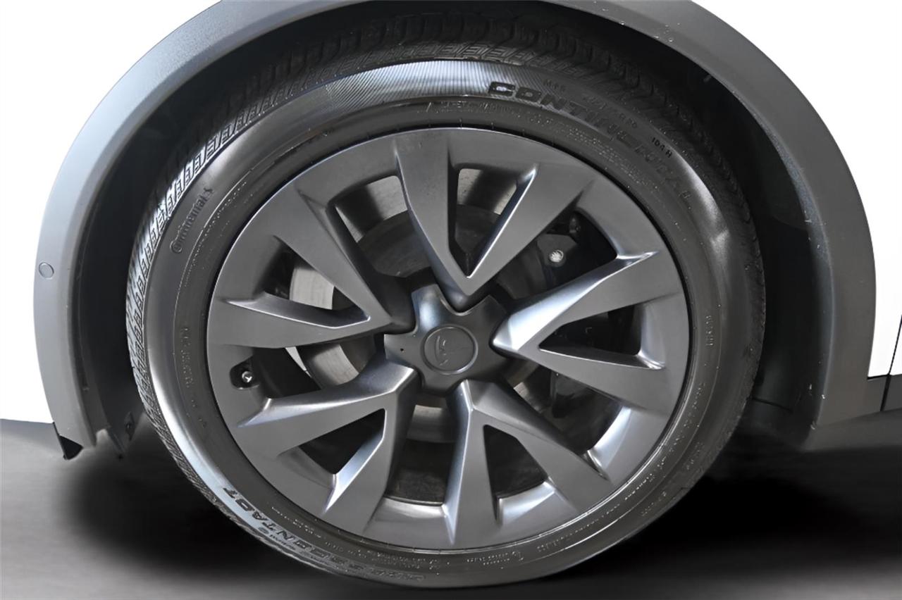 Tesla Model X  2022