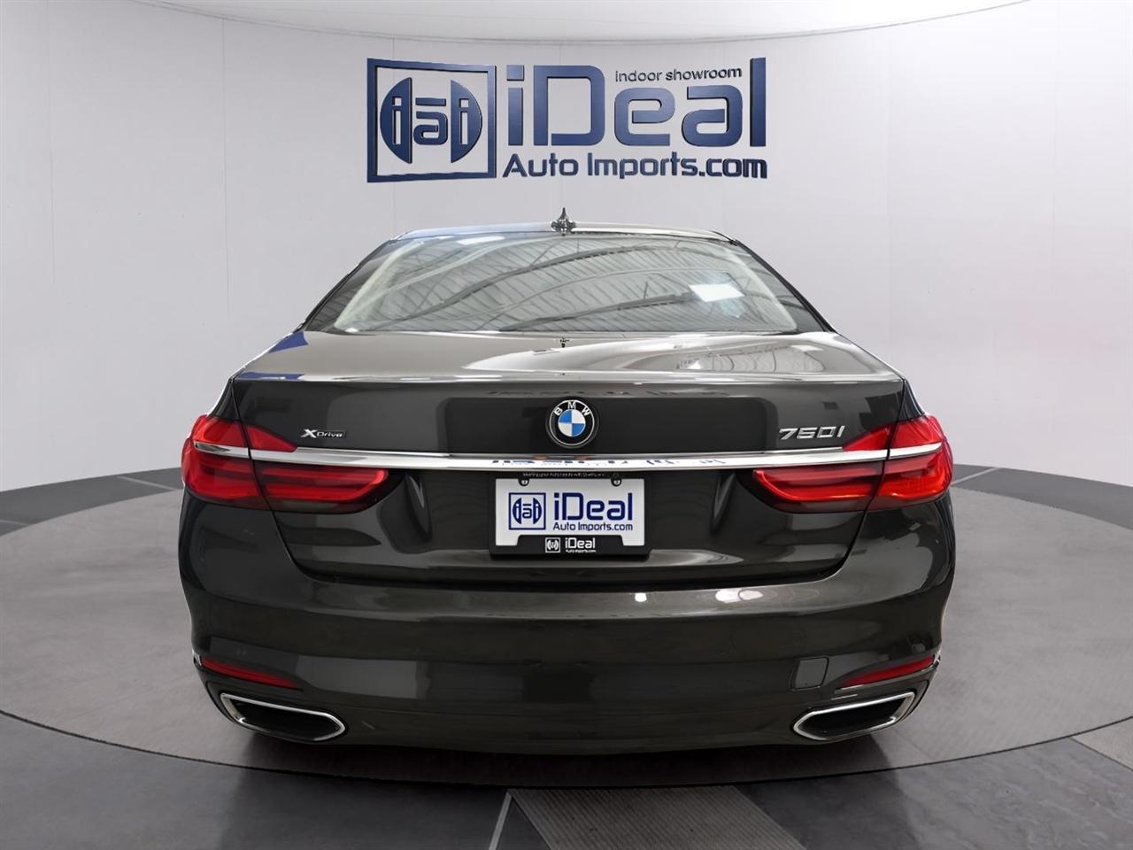 BMW 7-Series  2016