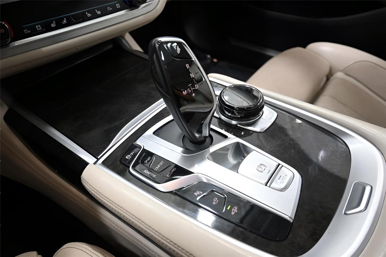 BMW 7-Series  2016