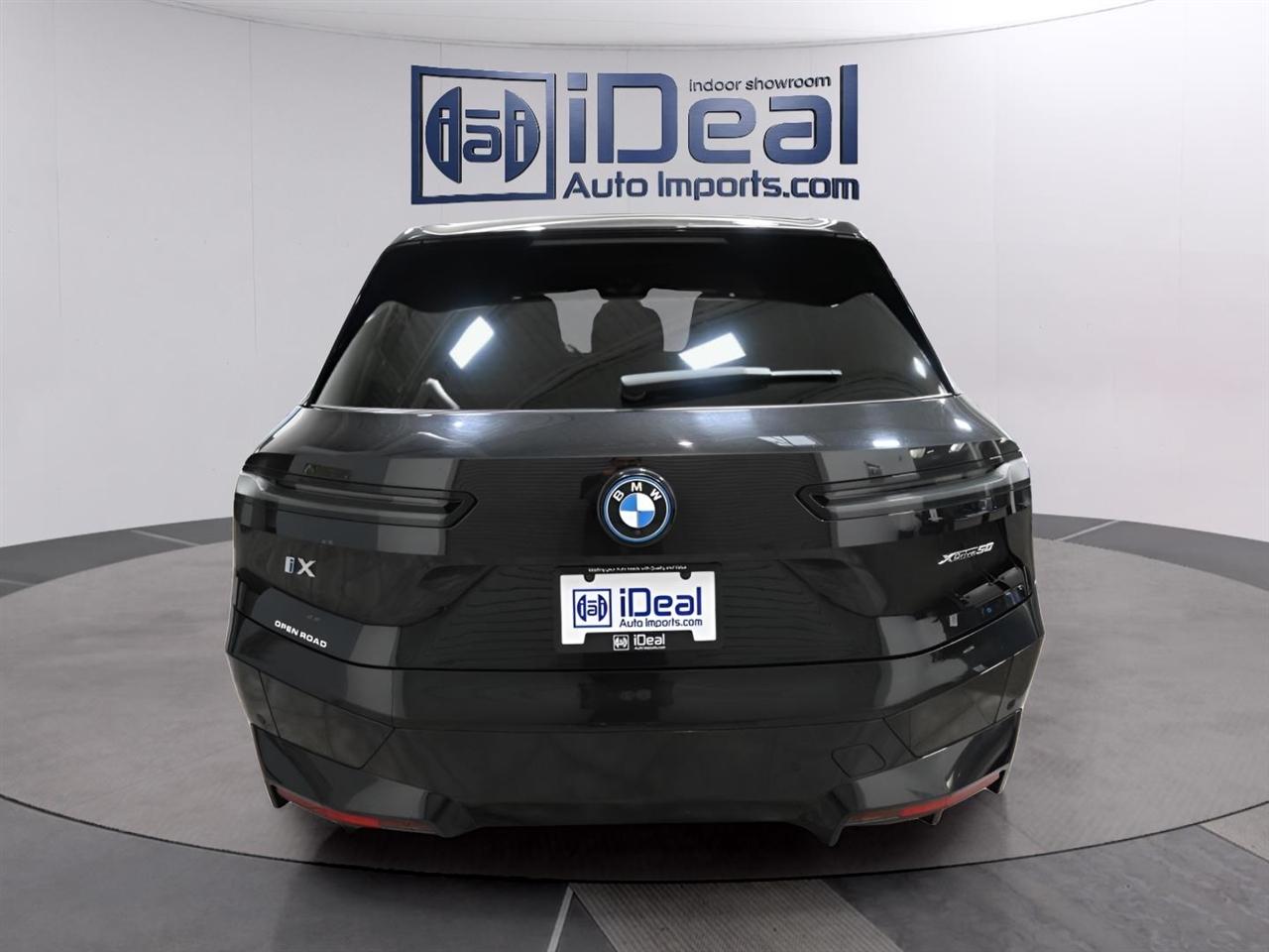 BMW iX  2024