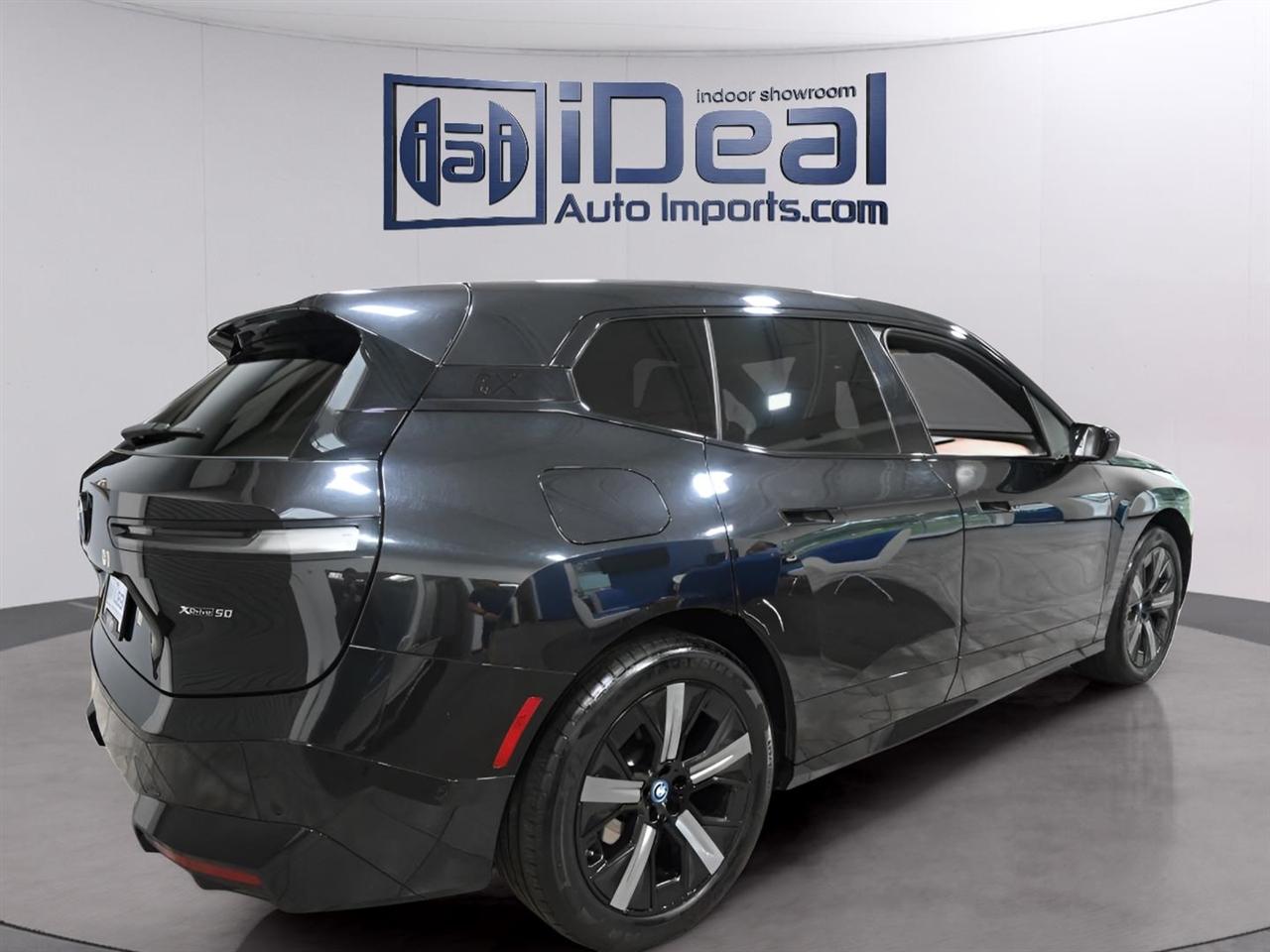 BMW iX  2024