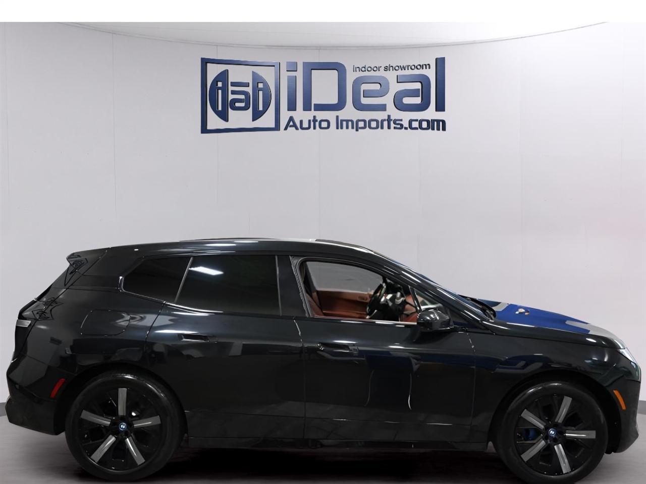 BMW iX  2024