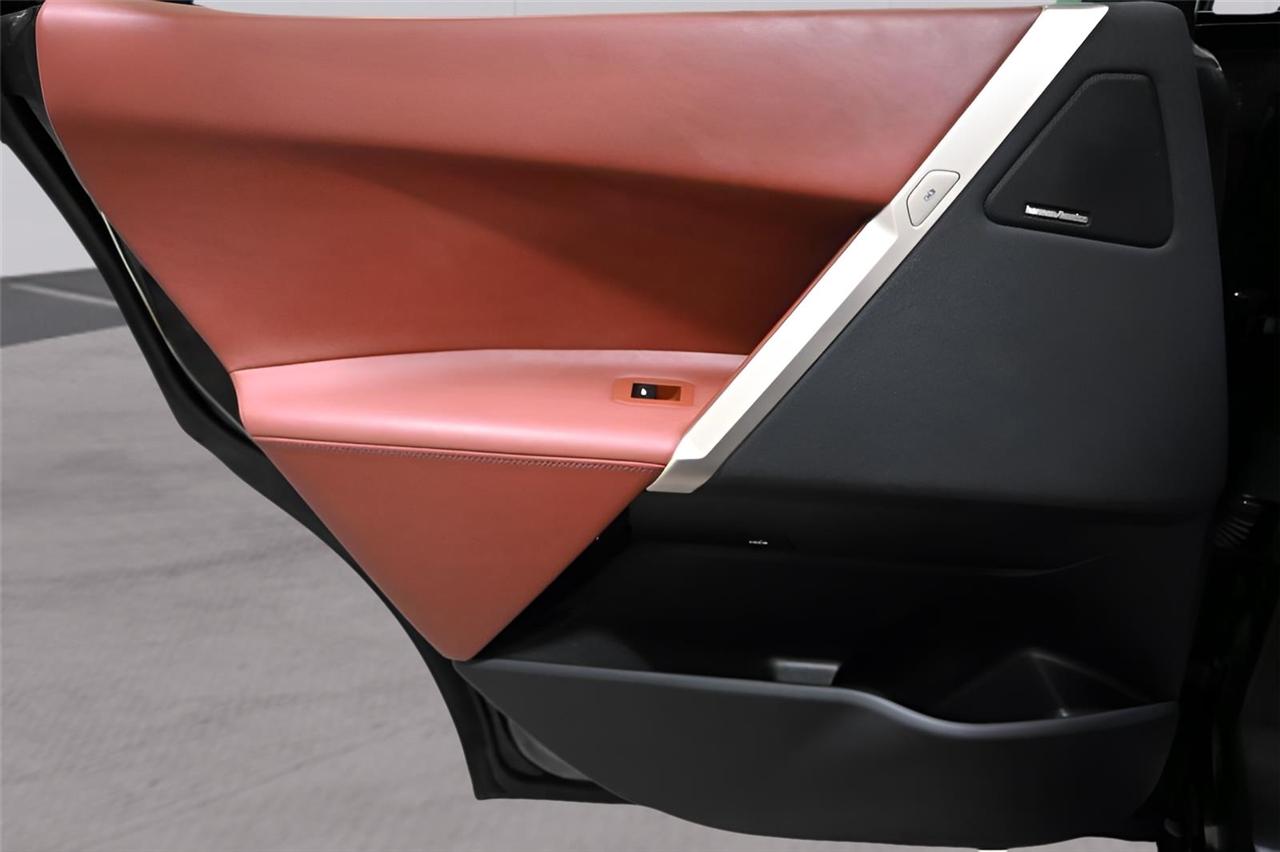 BMW iX  2024