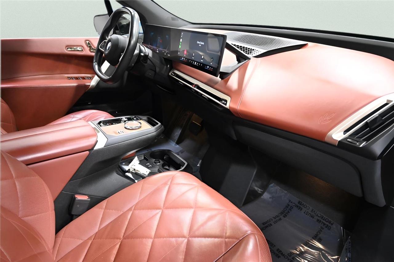 BMW iX  2024