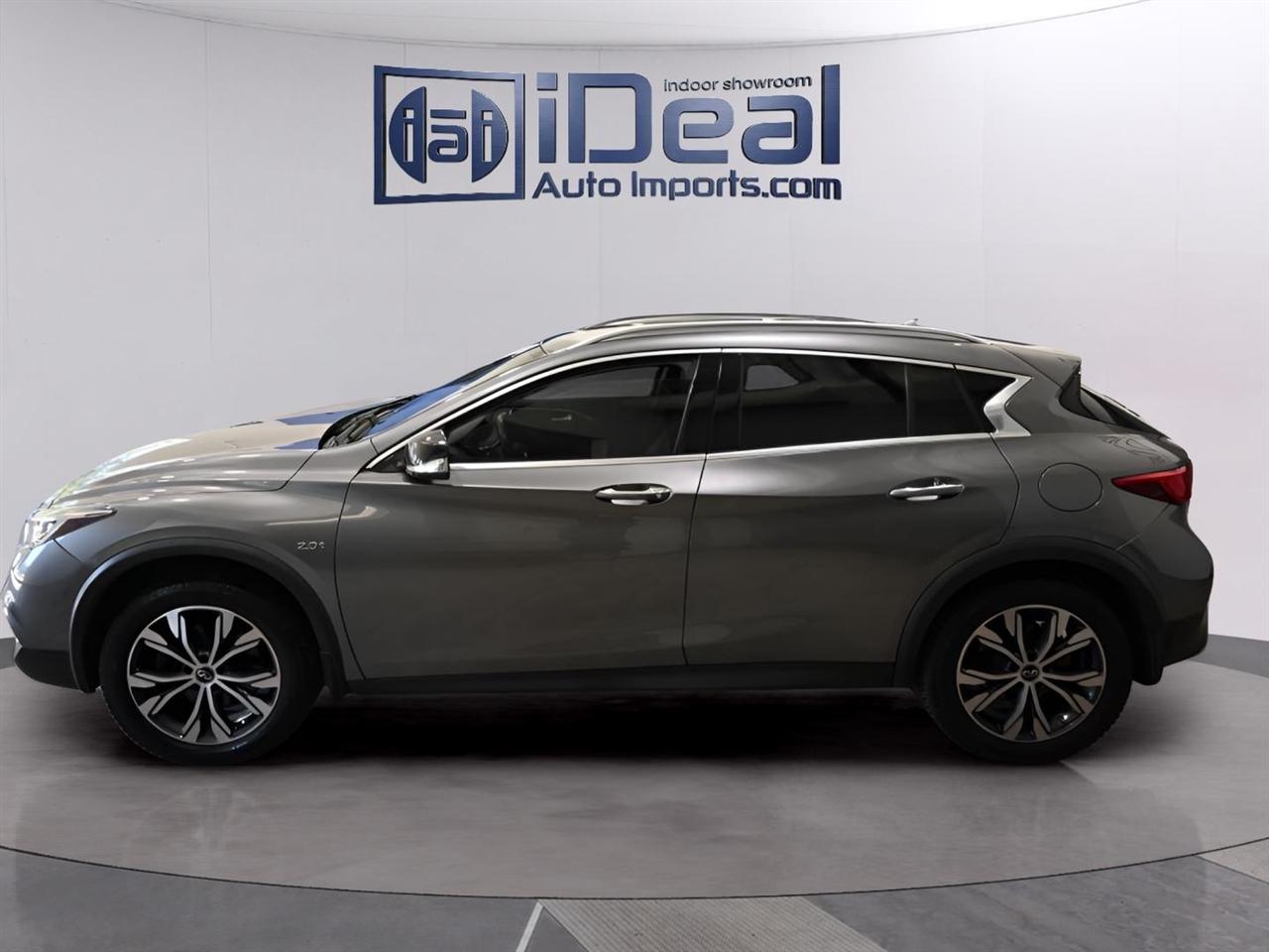 Infiniti QX30  2017