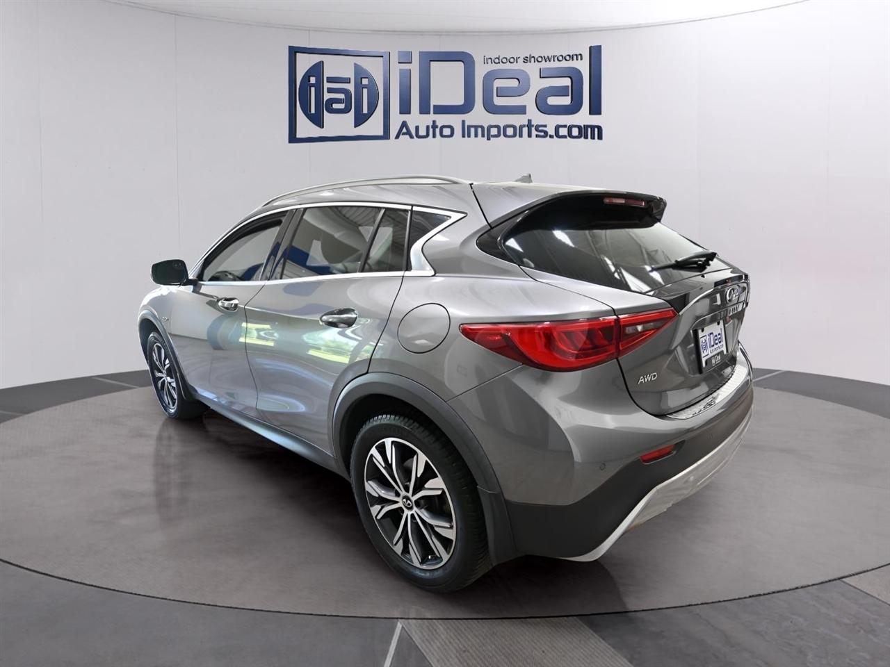 Infiniti QX30  2017