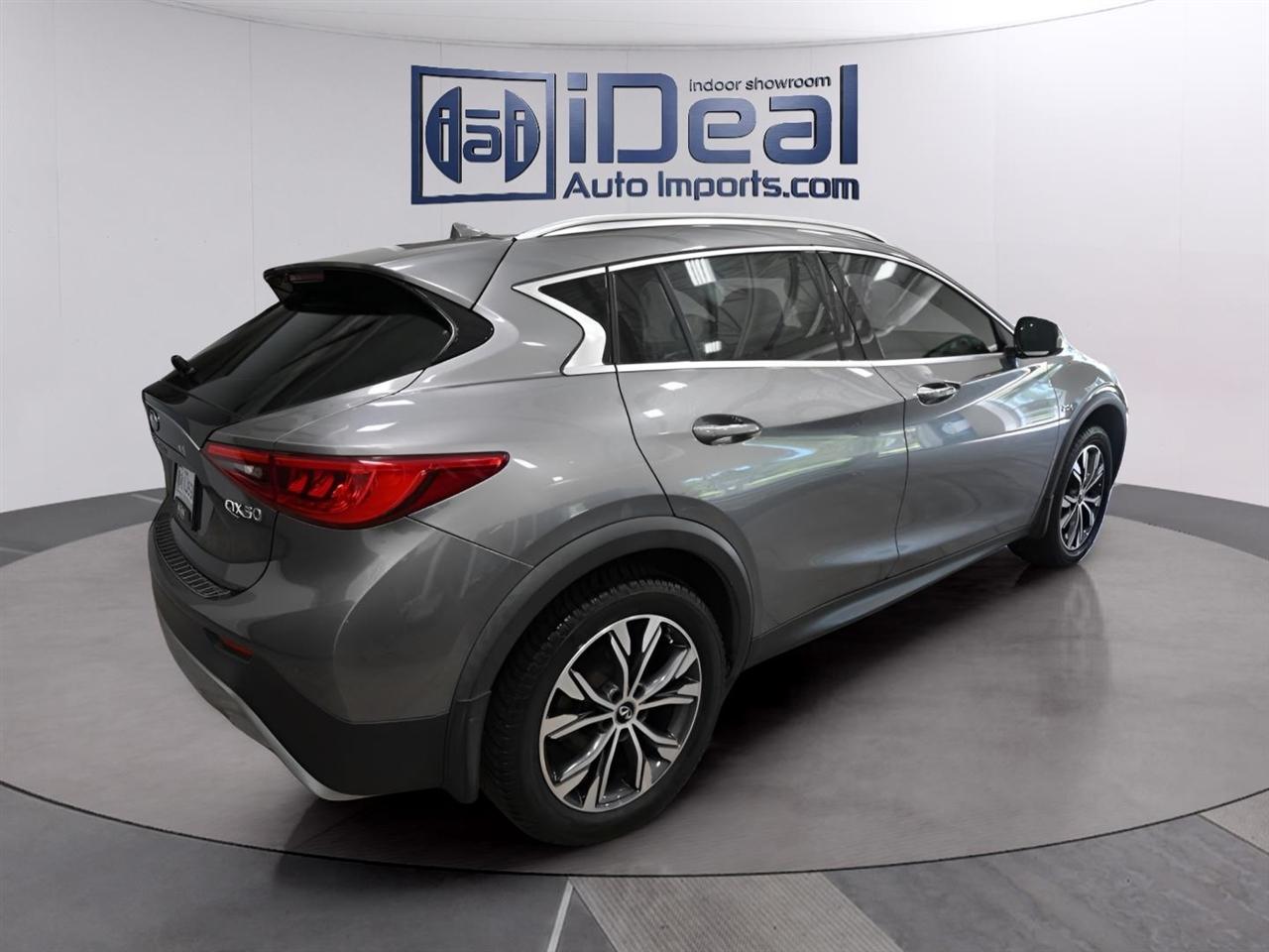 Infiniti QX30  2017