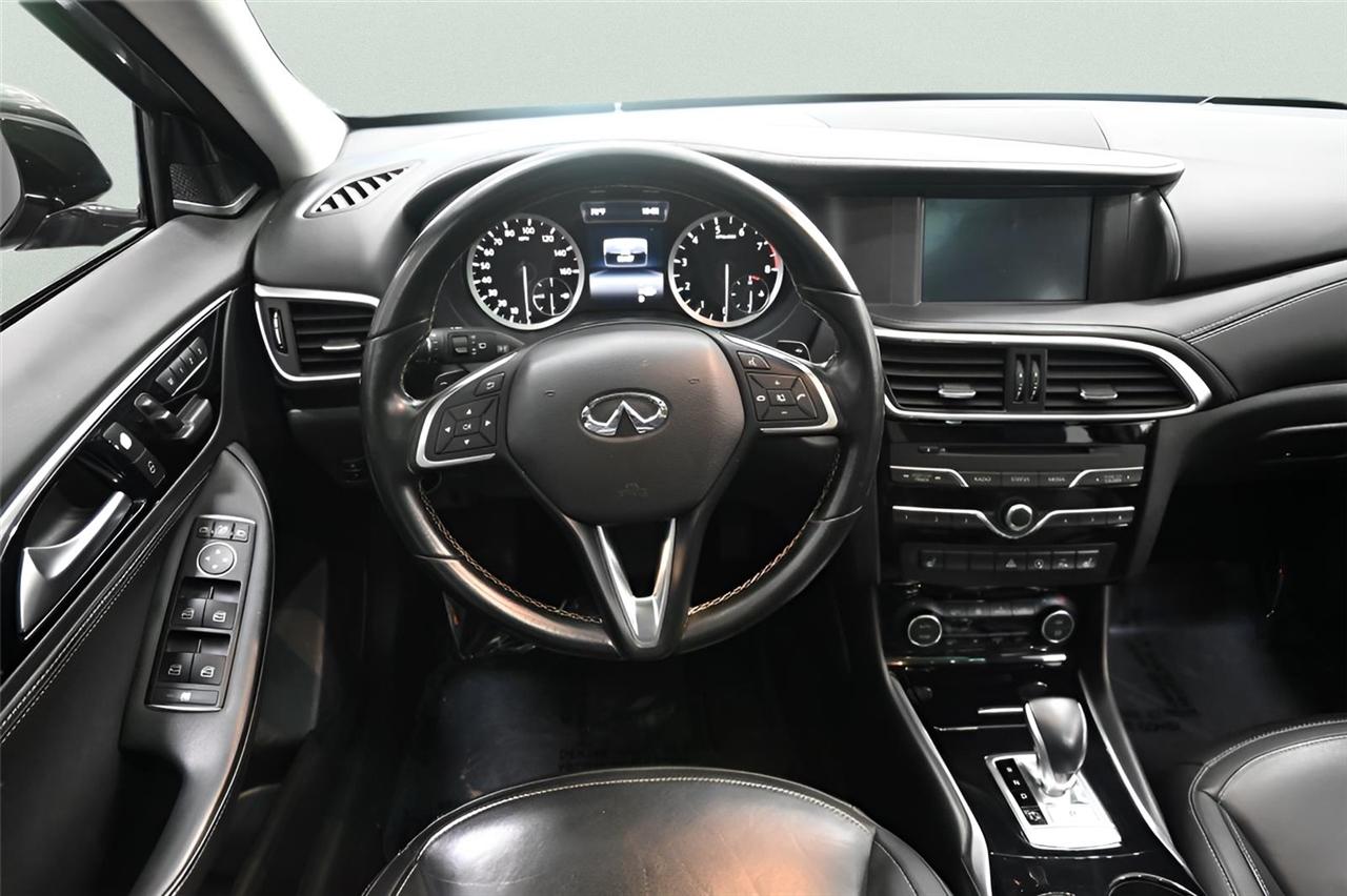 Infiniti QX30  2017
