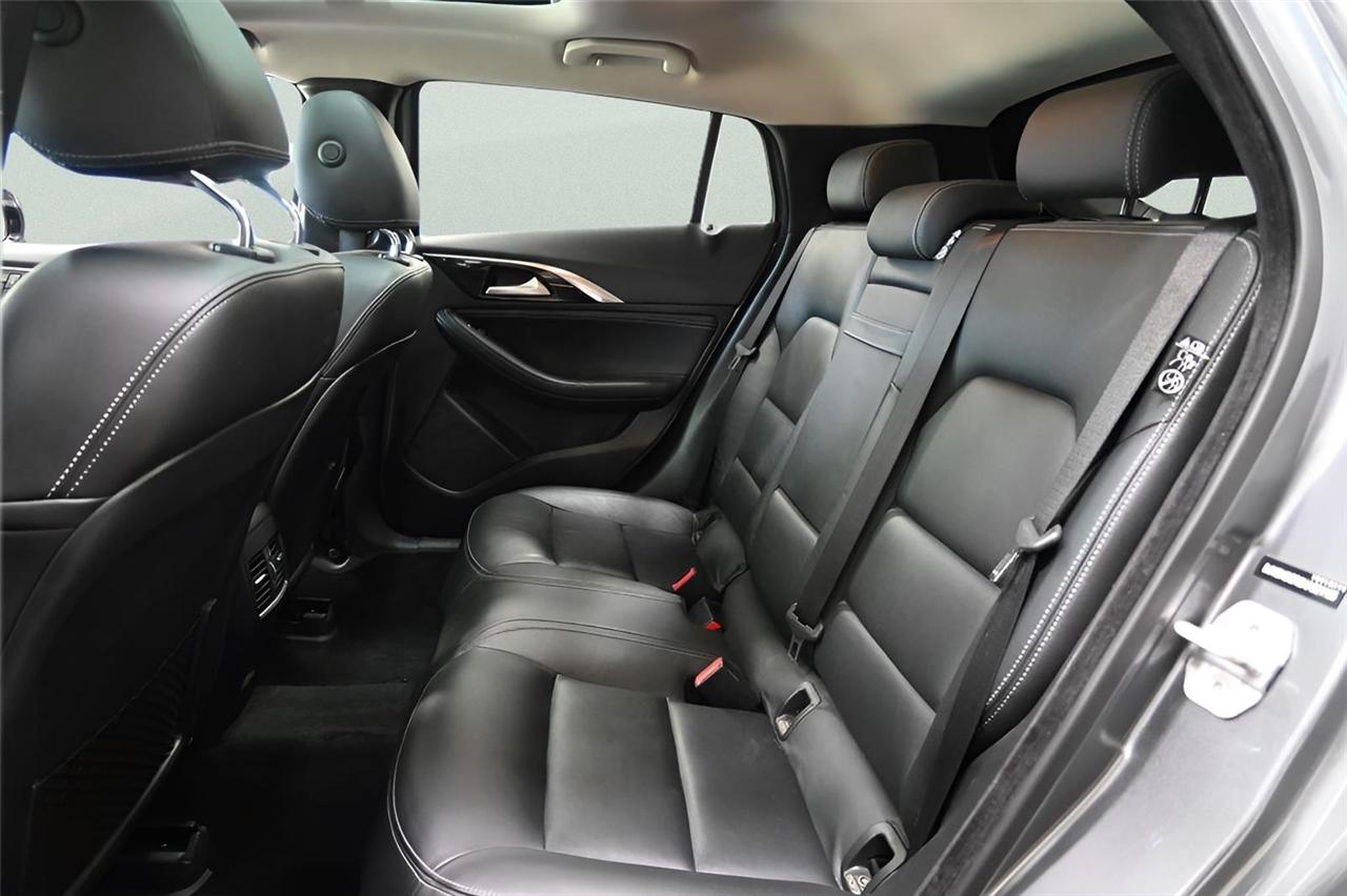Infiniti QX30  2017