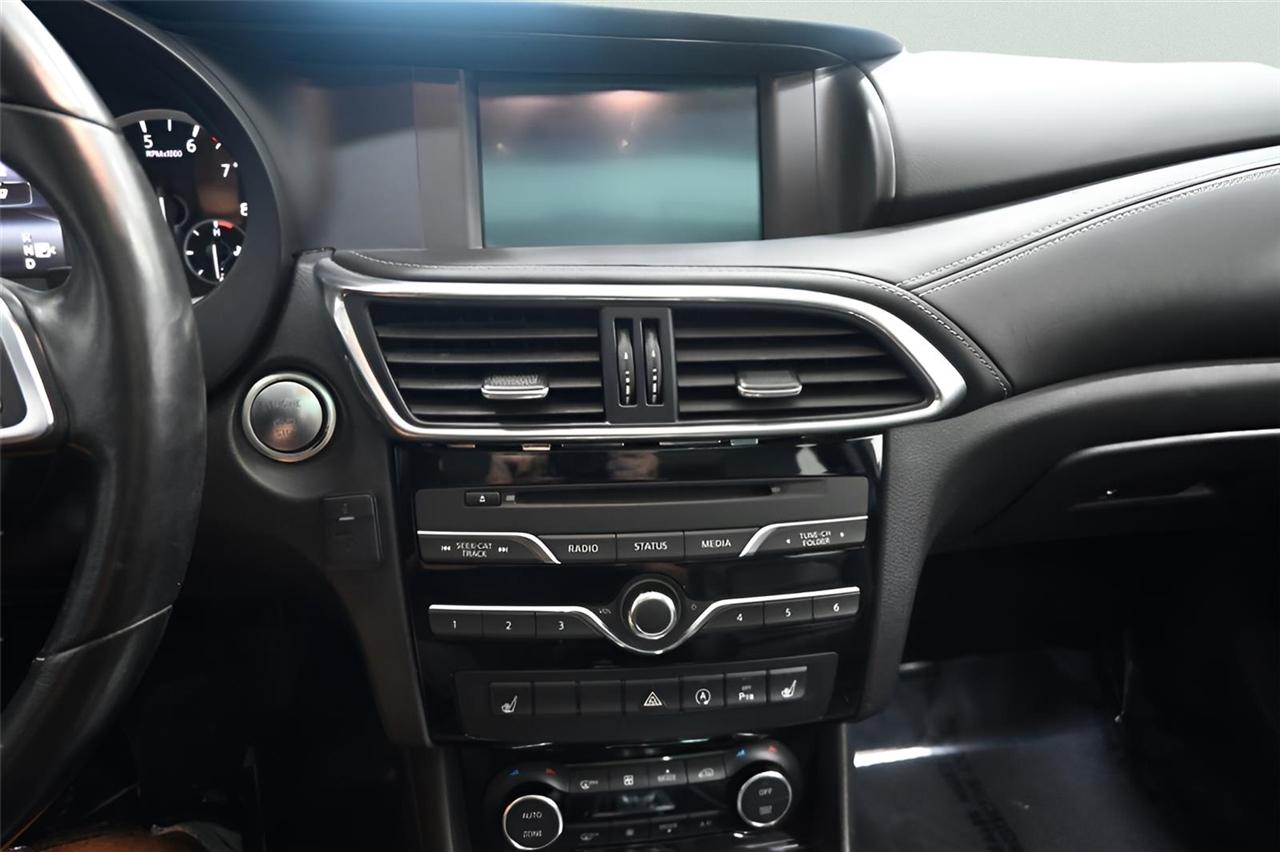 Infiniti QX30  2017