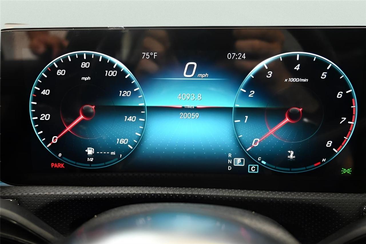 Mercedes-Benz A-Class A 220 4MATIC Sedan 2022