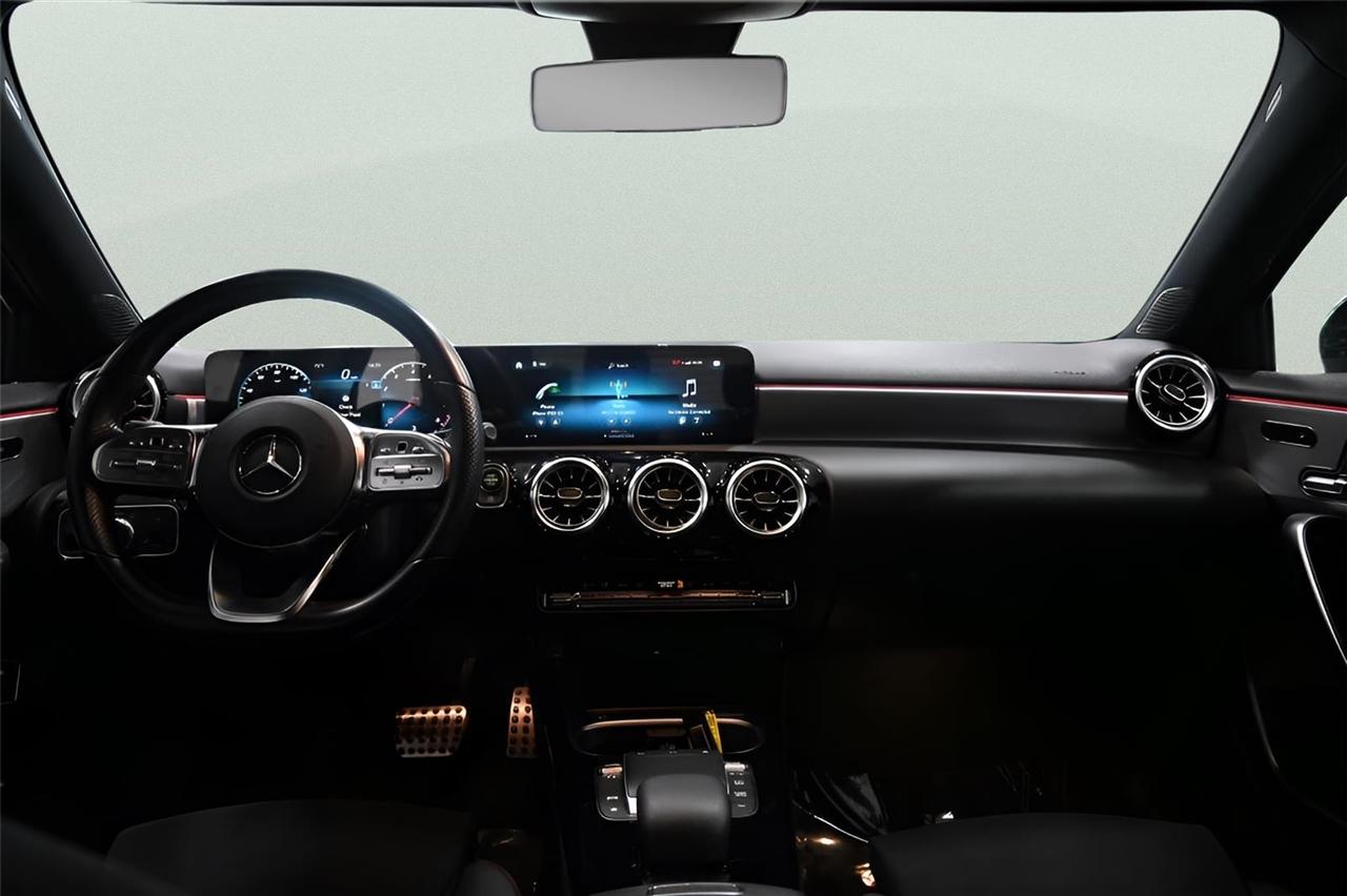 Mercedes-Benz A-Class A 220 4MATIC Sedan 2022