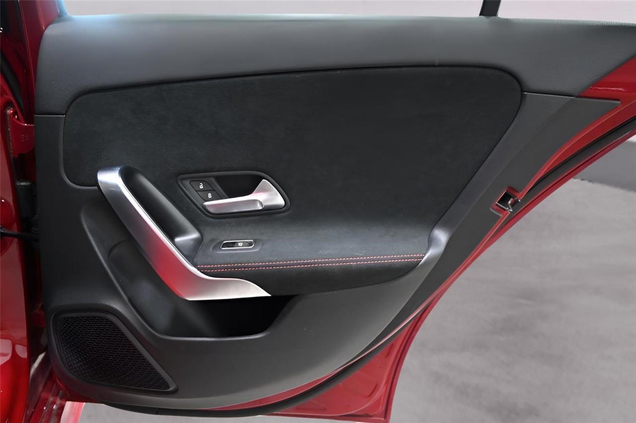 Mercedes-Benz A-Class A 220 4MATIC Sedan 2022