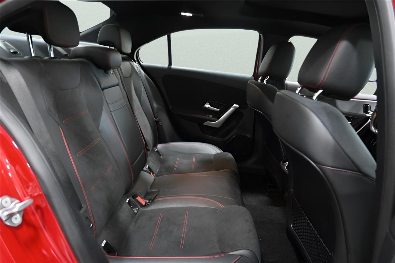 Mercedes-Benz A-Class A 220 4MATIC Sedan 2022