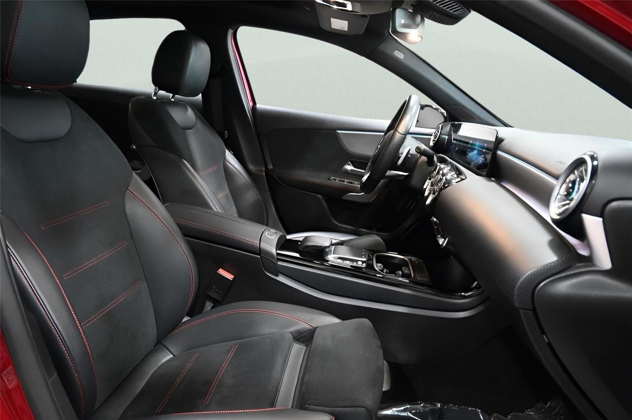Mercedes-Benz A-Class A 220 4MATIC Sedan 2022