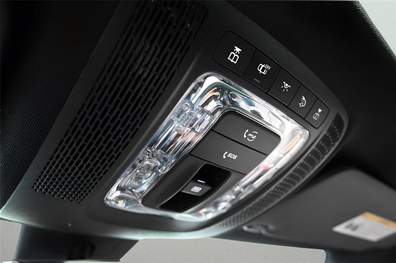 Mercedes-Benz A-Class A 220 4MATIC Sedan 2022