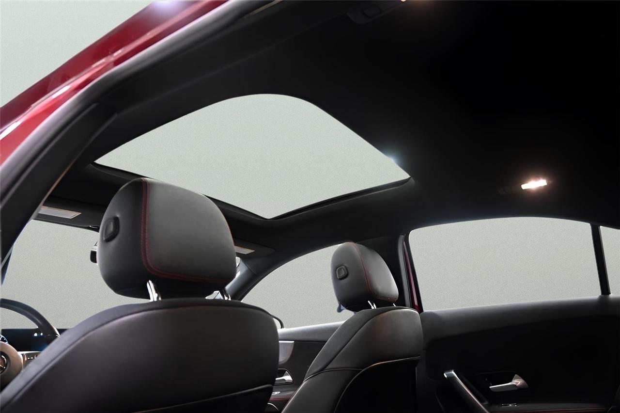 Mercedes-Benz A-Class A 220 4MATIC Sedan 2022