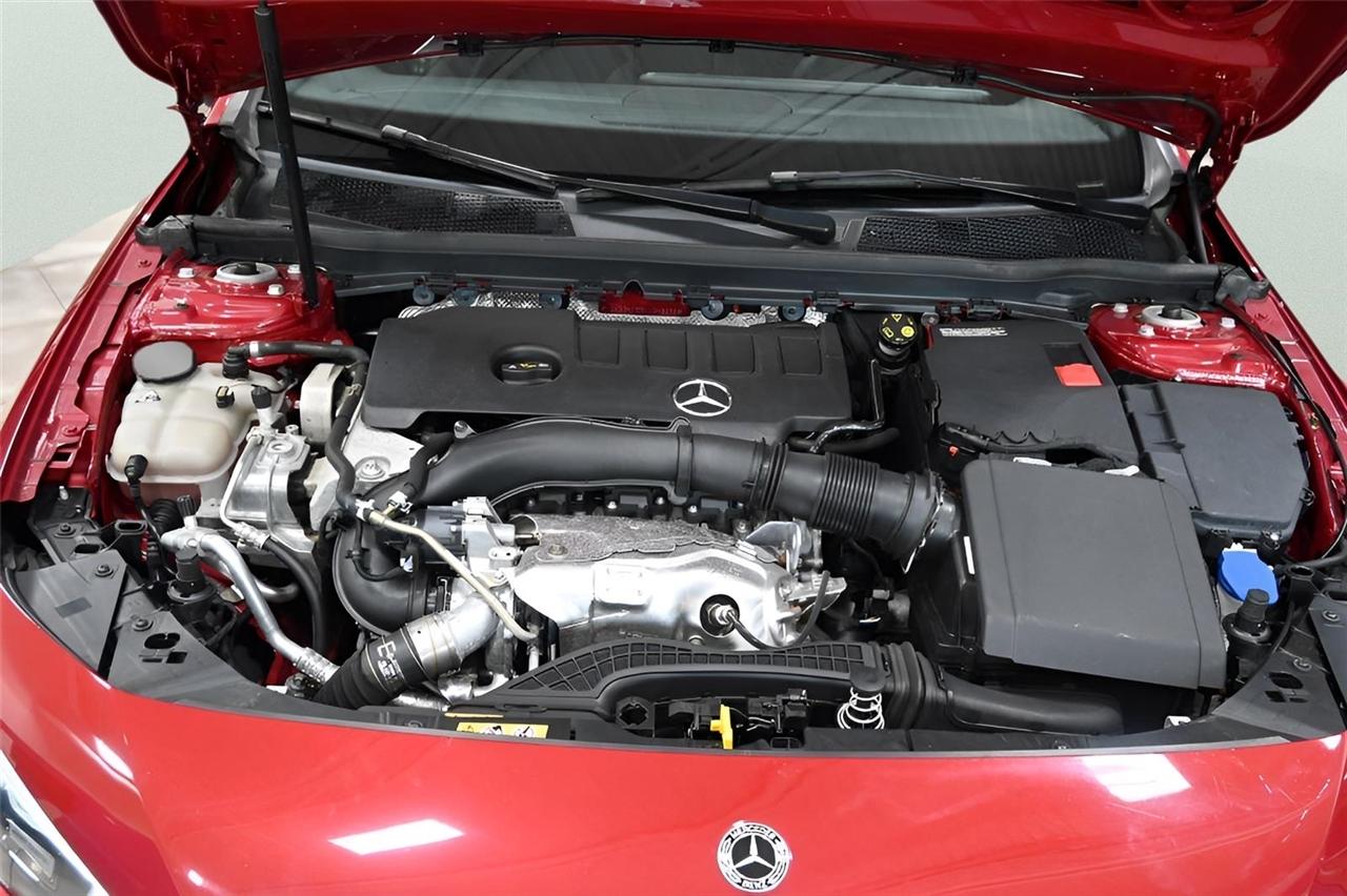 Mercedes-Benz A-Class A 220 4MATIC Sedan 2022