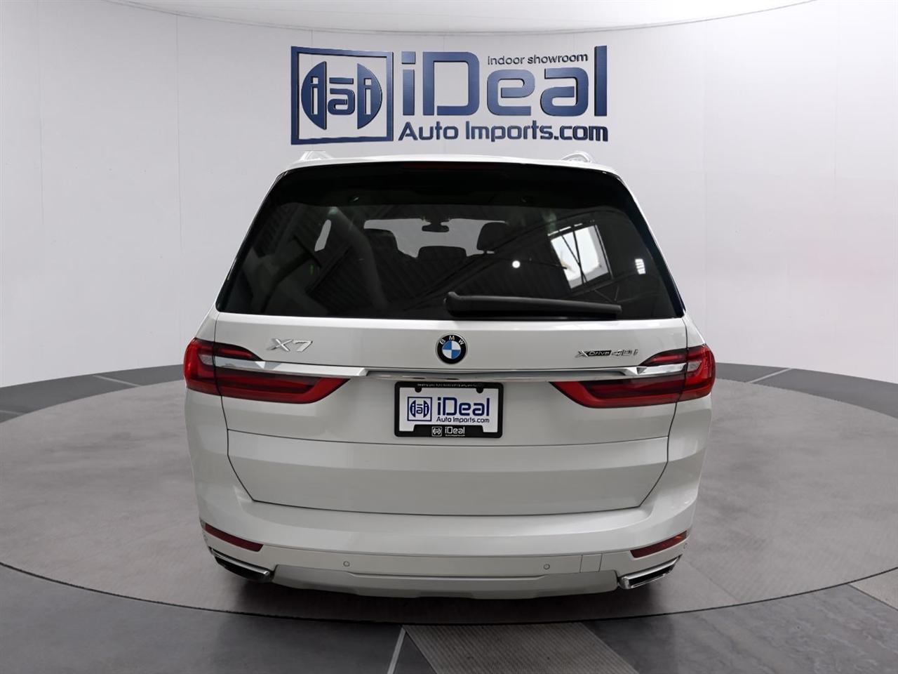 BMW X7 xDrive40i Sports Activity Vehicle 2021
