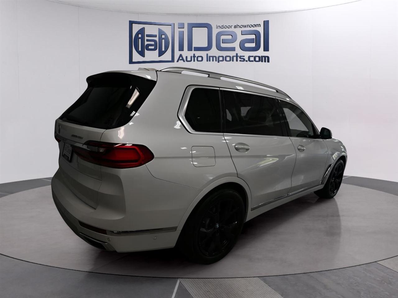 BMW X7 xDrive40i Sports Activity Vehicle 2021