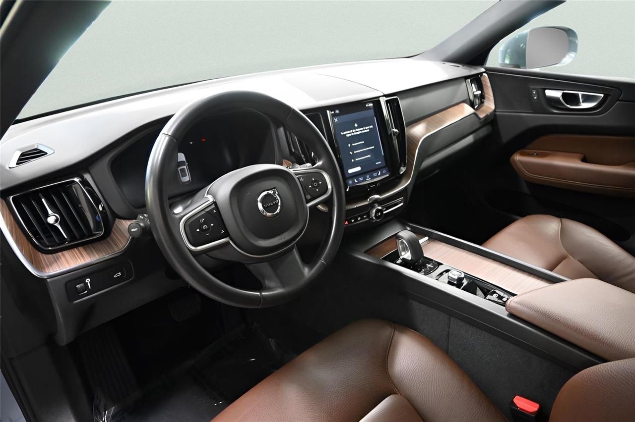 Volvo XC60 B5 AWD Momentum 2022