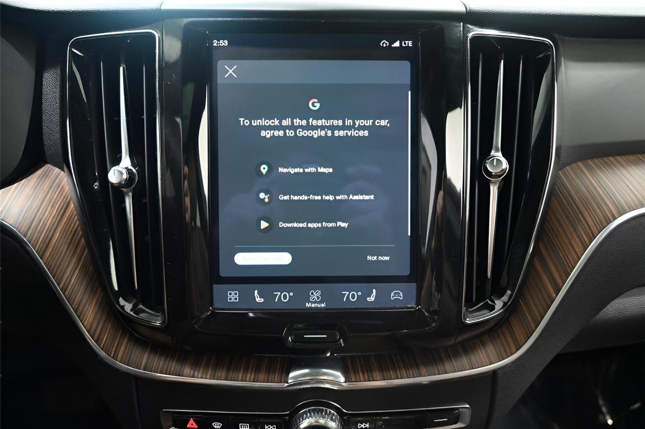 Volvo XC60 B5 AWD Momentum 2022
