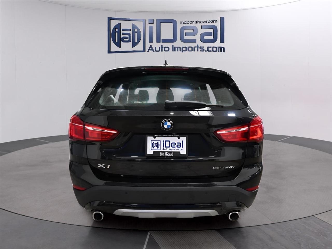 BMW X1 xDrive28i Sports Activity Vehicle 2021