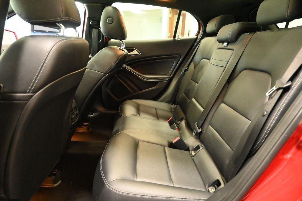 Mercedes-Benz GLA GLA 250 4MATIC SUV 2019