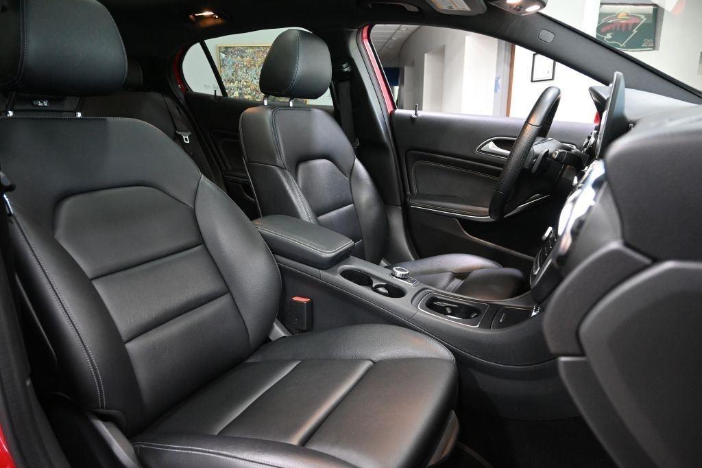 Mercedes-Benz GLA GLA 250 4MATIC SUV 2019