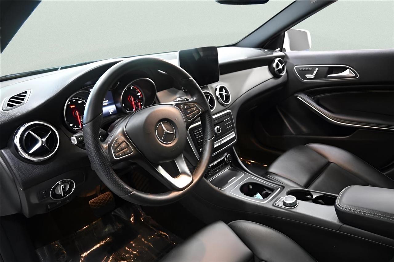 Mercedes-Benz GLA GLA 250 4MATIC SUV 2020