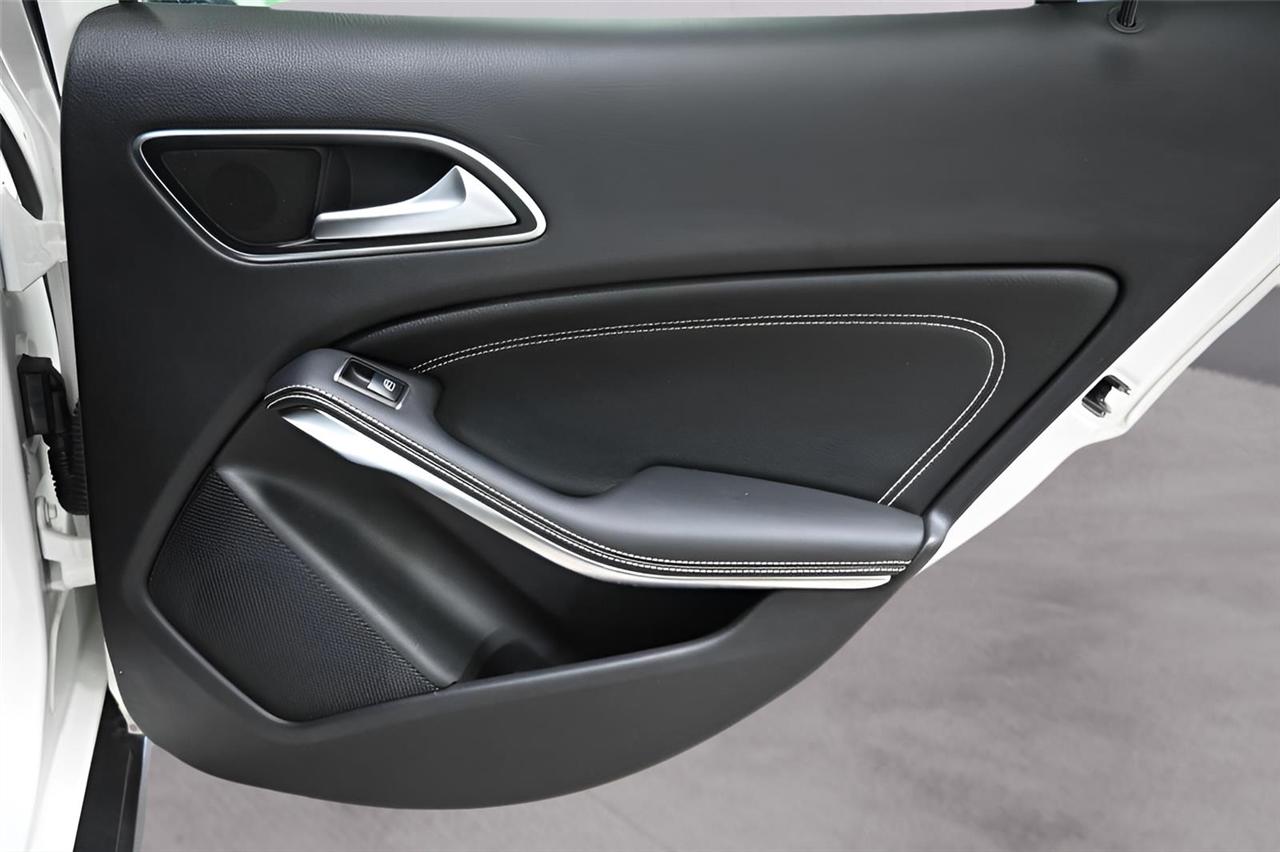 Mercedes-Benz GLA GLA 250 4MATIC SUV 2020