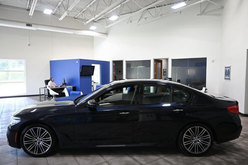 BMW 5 Series 540i xDrive Sedan 2017
