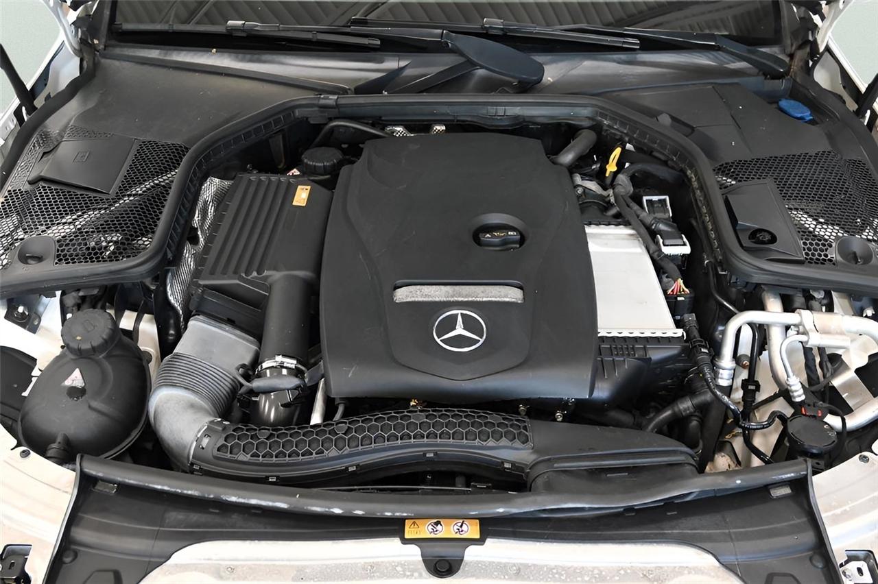 Mercedes-Benz C-Class 4dr Sdn C 300 4MATIC 2016